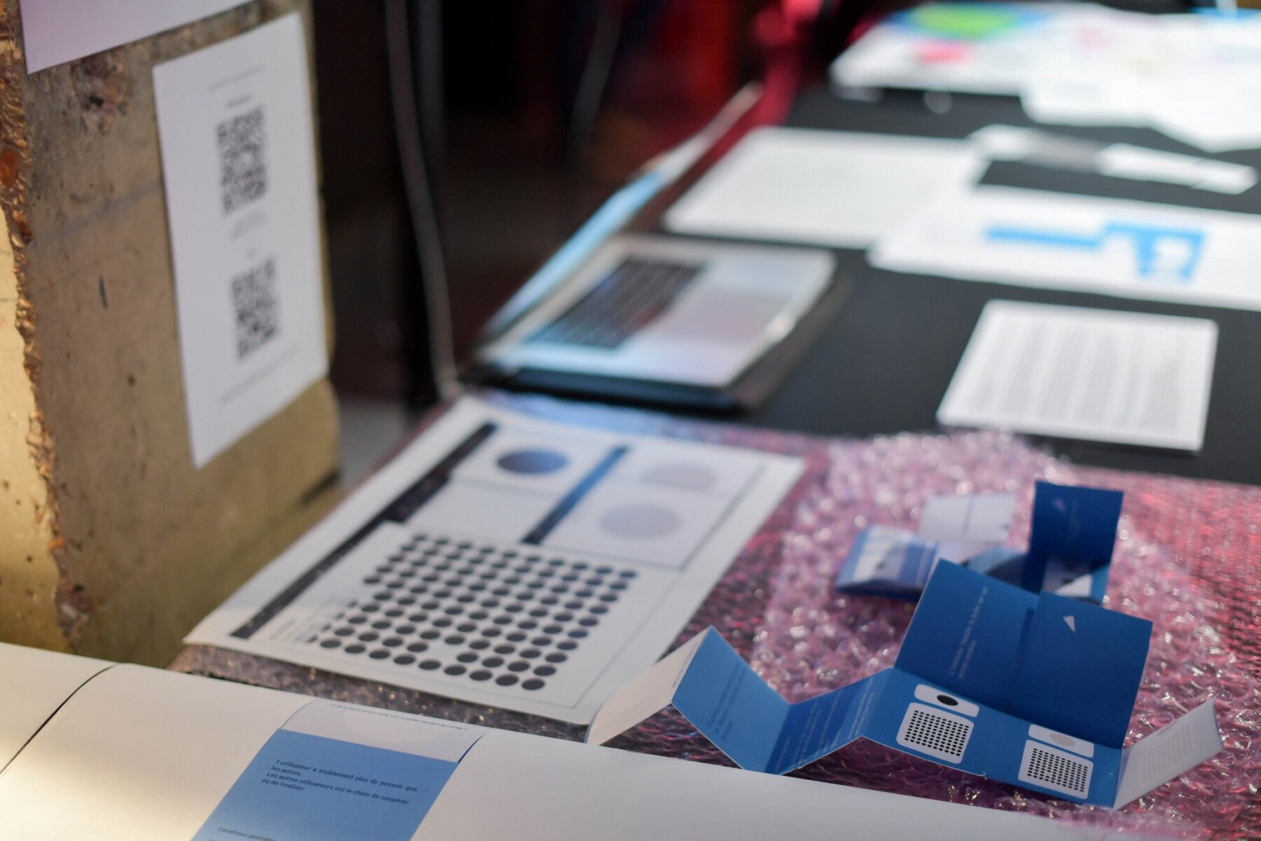 Useful Fictions •4 – Faire corps ; corps empêché, corps augmenté, corps social - Useful Fictions