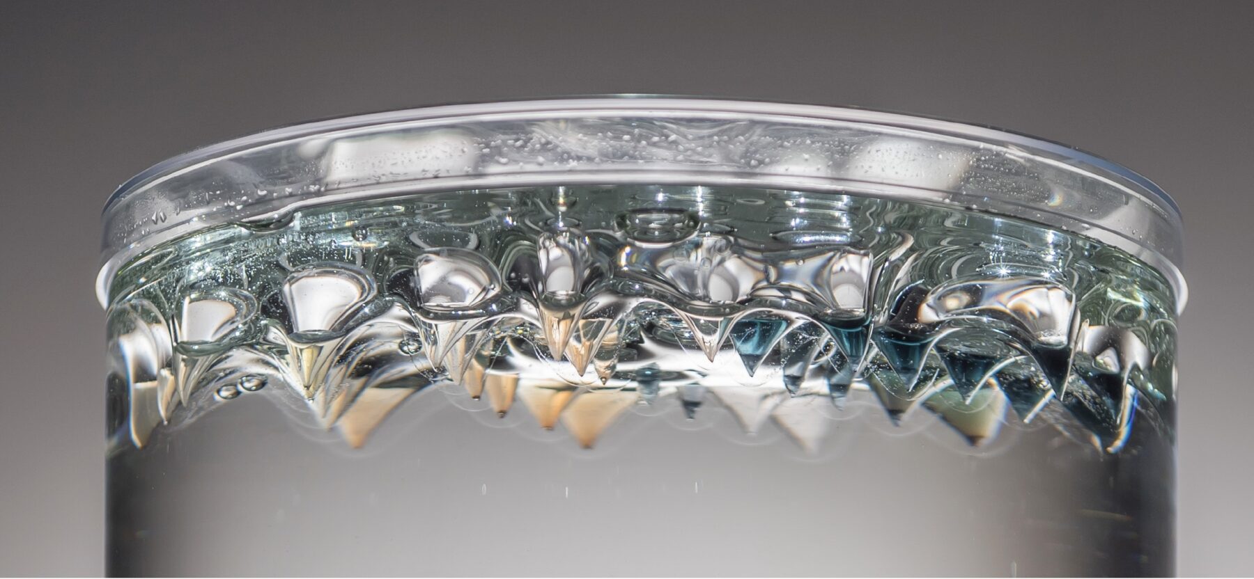 Thousand shades of green, an attempt - Useful Fictions