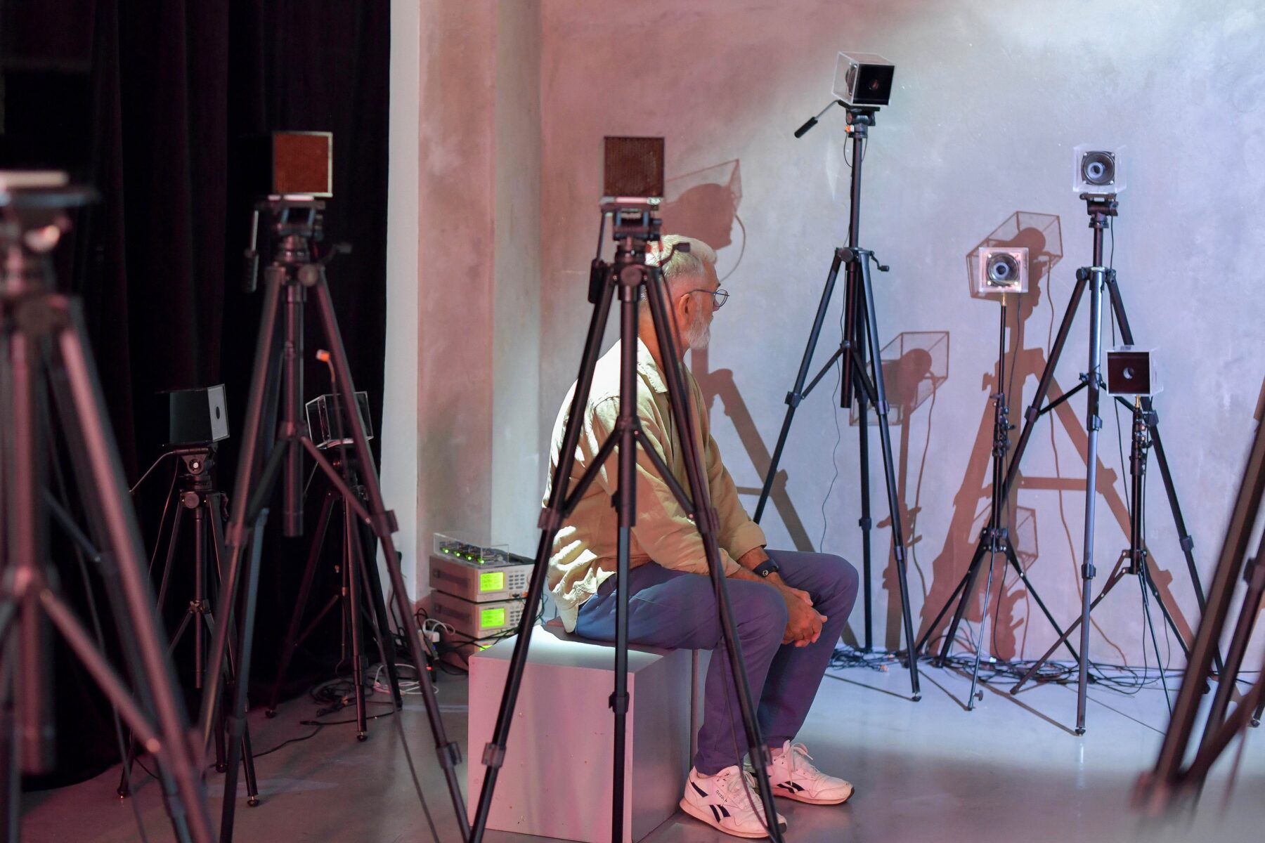 Useful Fictions •4 – Faire corps ; corps empêché, corps augmenté, corps social - Useful Fictions