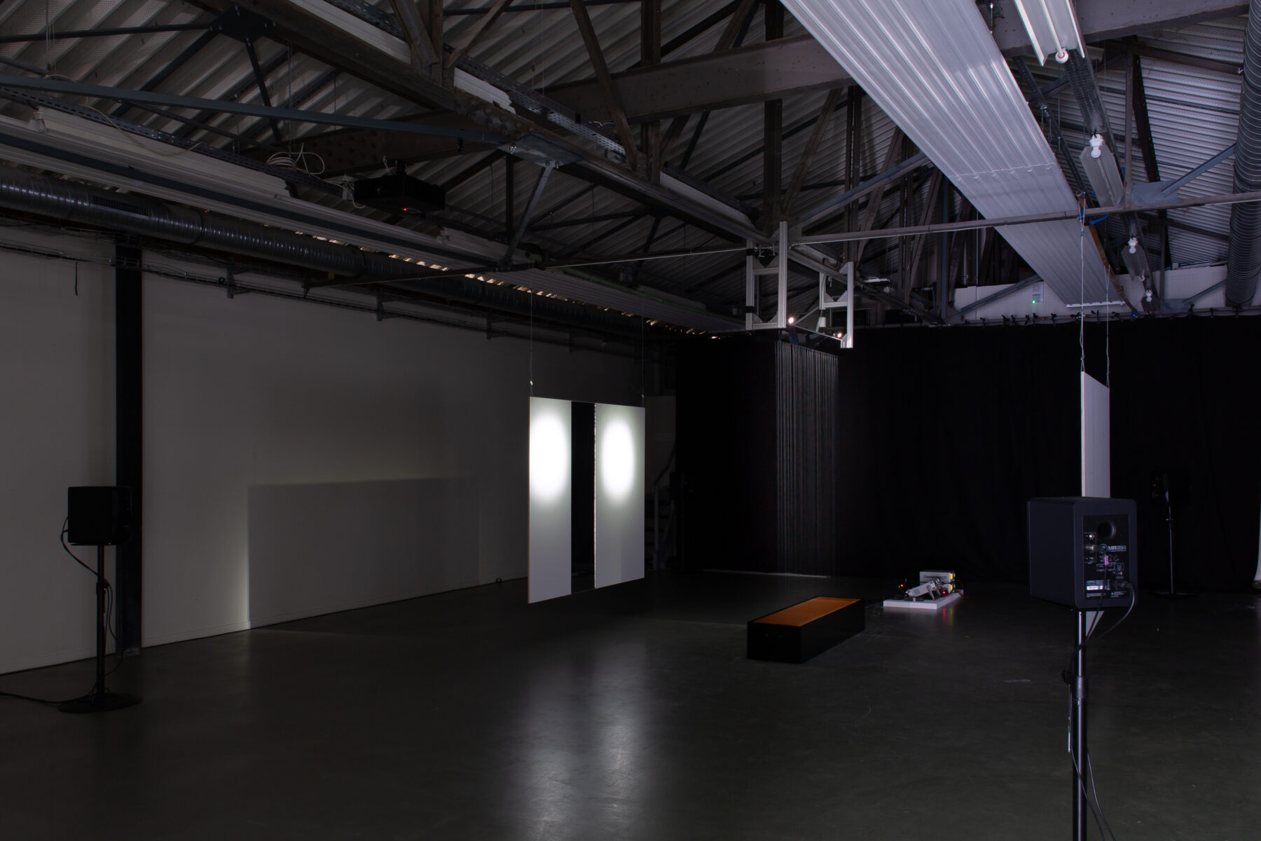 Une solution au problème de raréfaction du Temps – Série de cinq installations et Textes fondateur - Useful Fictions