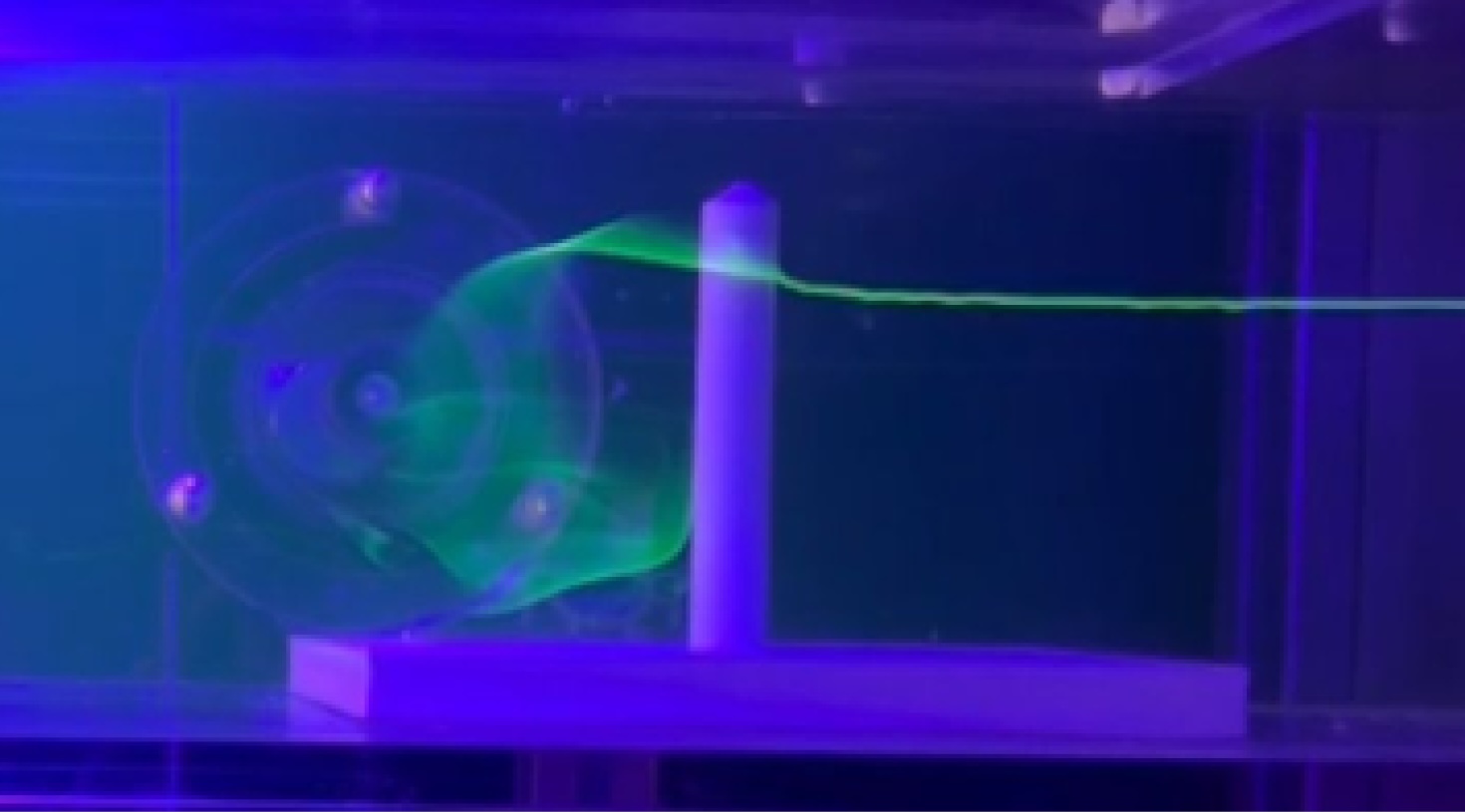 ETUDE DE TOURBILLONS AUTOUR DE LA TOUR DE COUËRON - Useful Fictions